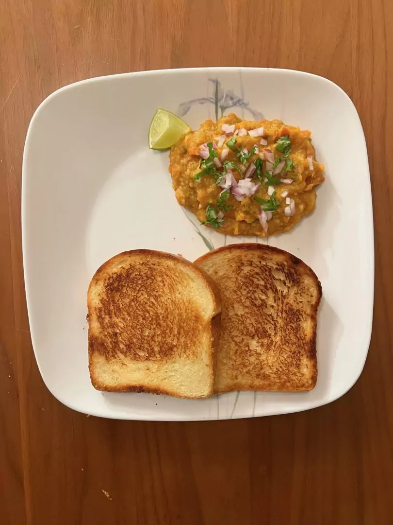 Ghee Toast And Ghee Pav Bhaji